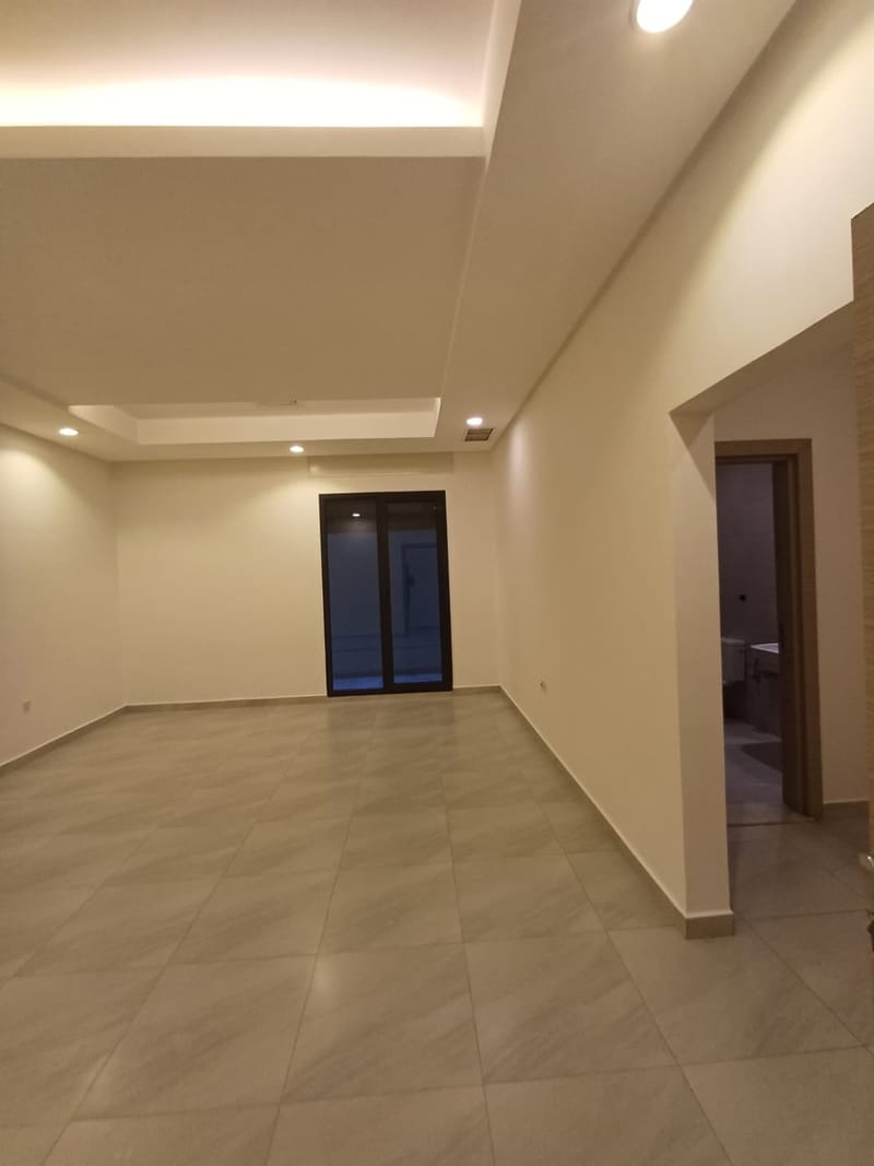 Floor For Rent in Funaitees — 4