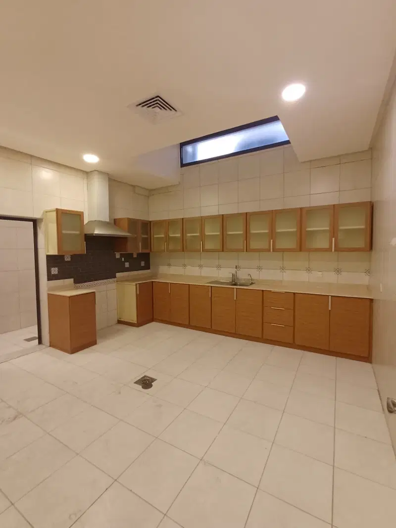 Floor For Rent in Funaitees — 5