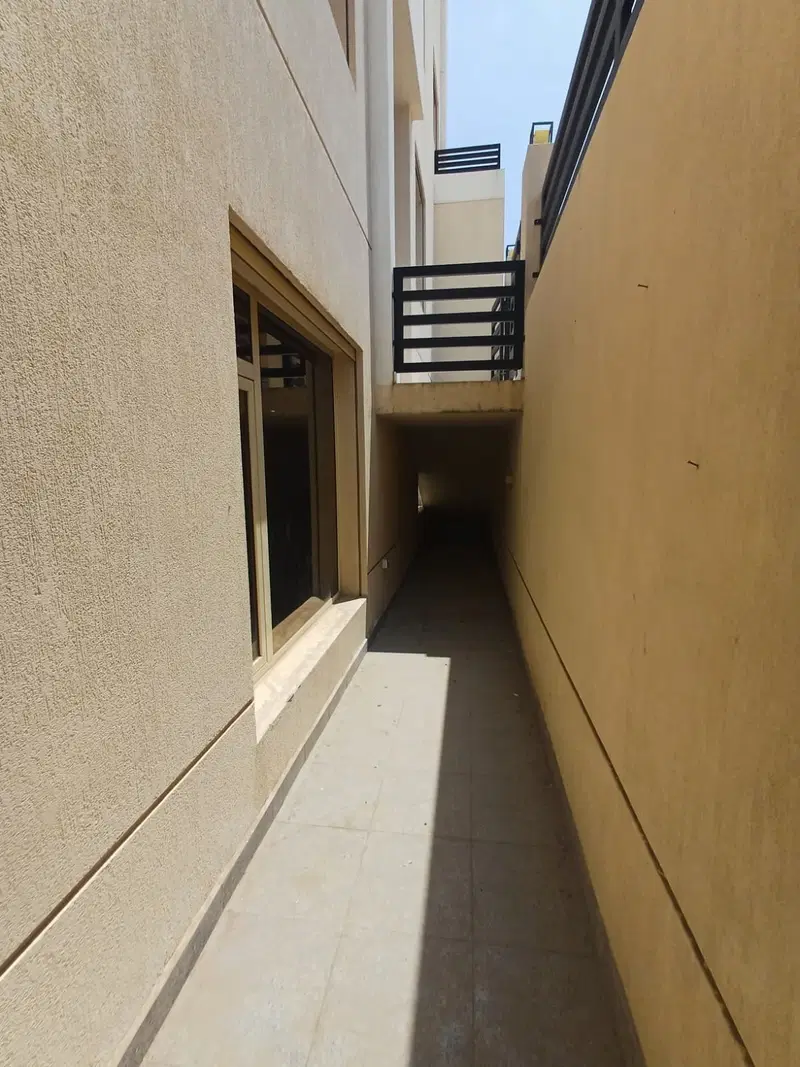 Floor For Rent in Mishref — 2
