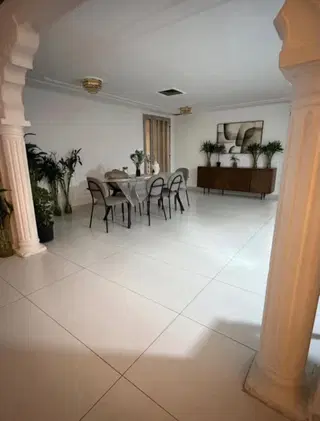 للبيع بيت في صباح السالم