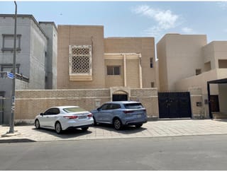 للبيع بيت في فهد الاحمد