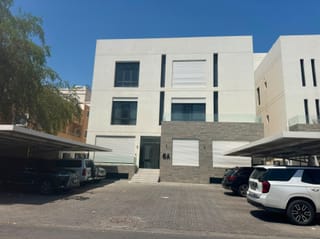 للإيجار دور في الشعب السكنية
