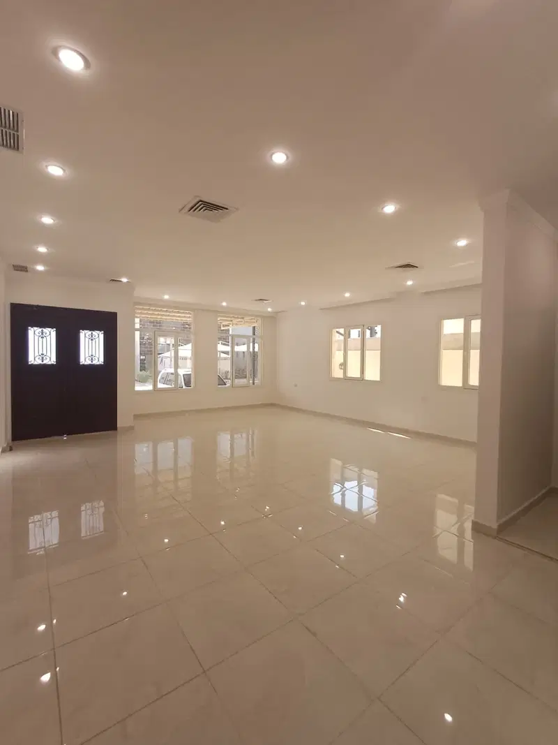Floor For Rent in Funaitees — 2