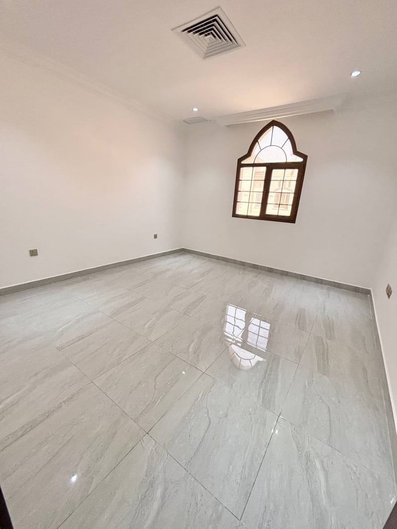 Floor For Rent in Zahra — 10