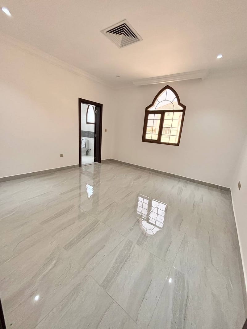 Floor For Rent in Zahra — 2