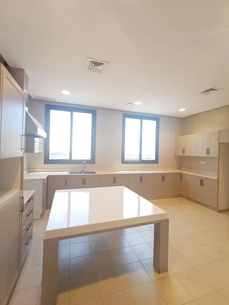Floor For Rent in Abu Ftaira — 4